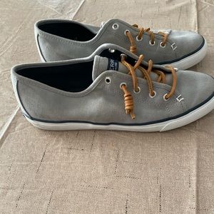 Women’s Sperry’s, canvas, leather laces.